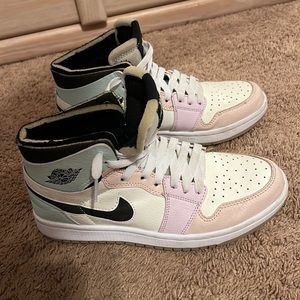 Nike Air Jordan 1 “Easter” mid